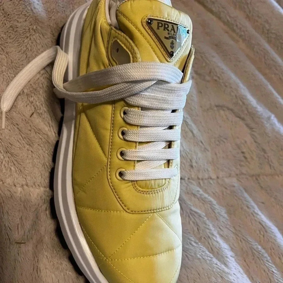 PRADA  authentic nylon pluma  size 40 the “ calzature donna “  narciso color - Picture 8 of 15